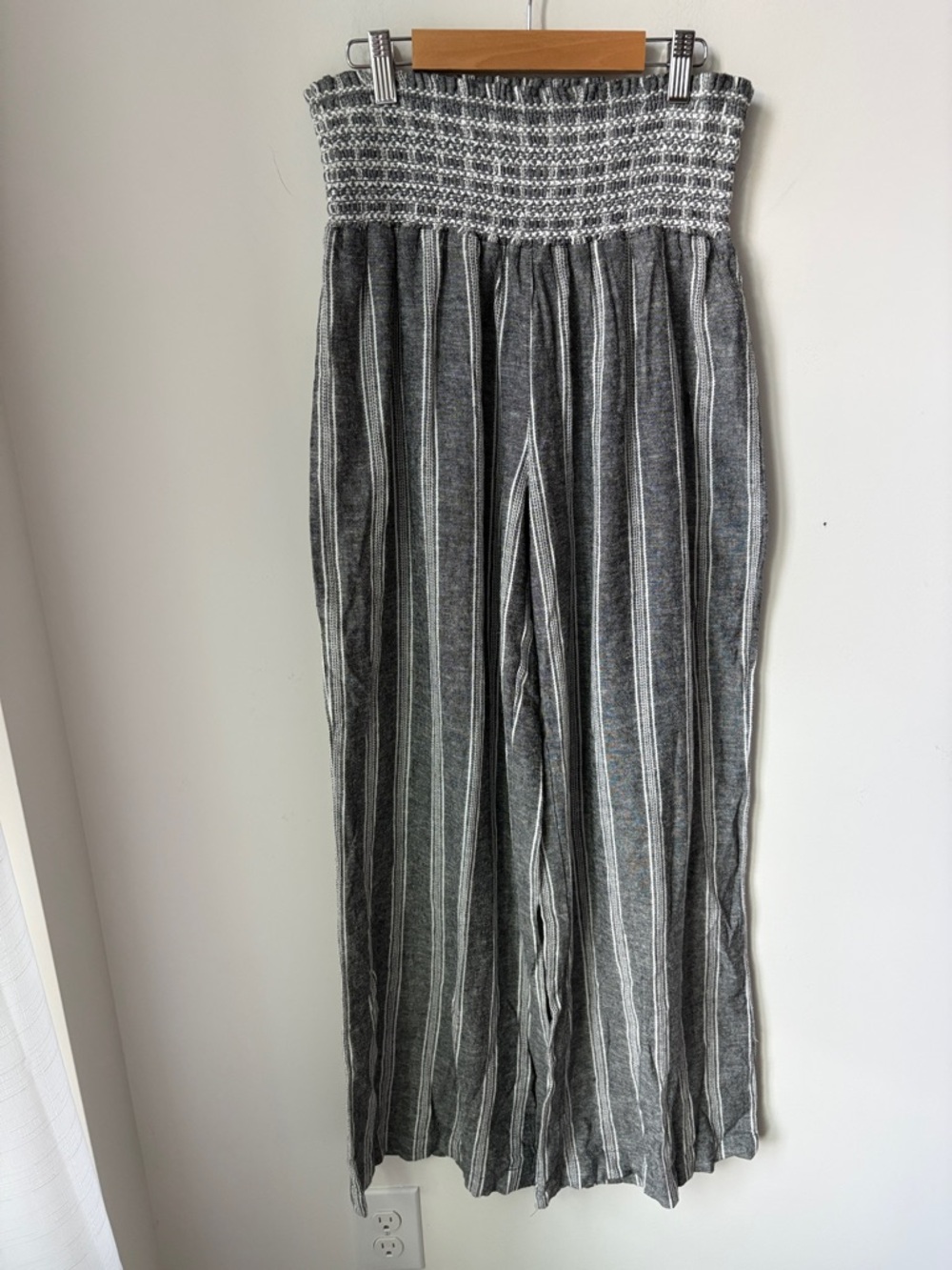 NWT For The Republic Linen Blend Striped Wide Leg Pants Grey Coastal Size L